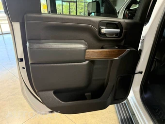 2023 Chevrolet Silverado 2500HD High Country Crew Cab Medium Bed 3LZ - miniatura 27