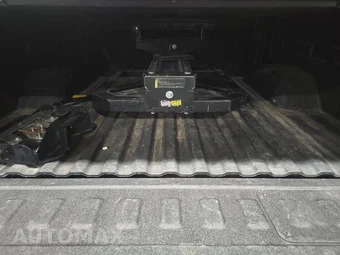 2023 Chevrolet Silverado 2500HD High Country Crew Cab Medium Bed 3LZ - miniatura 16