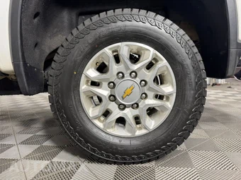 2023 Chevrolet Silverado 2500HD LT Crew Cab Medium Bed 1LT - miniatura 41