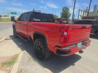 2023 Chevrolet Silverado 2500HD LT Crew Cab Medium Bed 1LT - miniatura 2