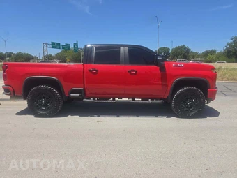 2023 Chevrolet Silverado 2500HD LT Crew Cab Medium Bed 1LT - miniatura 4
