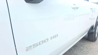 2023 Chevrolet Silverado 2500HD LT Crew Cab Medium Bed 1LT - miniatura 3