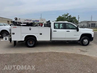 2023 Chevrolet Silverado 3500HD Cab Chassis Work Truck Crew Cab 1WT DRW - miniatura 5