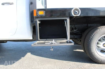 2023 Chevrolet Silverado 3500HD Cab Chassis Work Truck Regular Cab 1WT DRW - miniatura 8