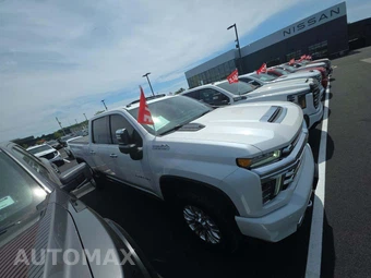 2023 Chevrolet Silverado 3500HD High Country Crew Cab Medium Bed - miniatura 4