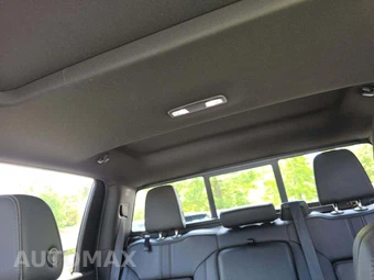 2023 Chevrolet Silverado 3500HD High Country Crew Cab Medium Bed 3LZ - miniatura 11