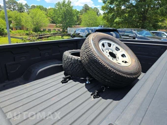 2023 Chevrolet Silverado 3500HD High Country Crew Cab Medium Bed 3LZ - miniatura 14