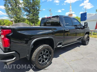 2023 Chevrolet Silverado 3500HD High Country Crew Cab Medium Bed 3LZ - miniatura 4