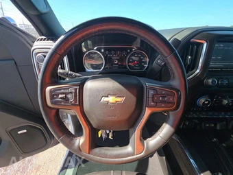 2023 Chevrolet Silverado 3500HD High Country Crew Cab Medium Bed 3LZ - miniatura 10