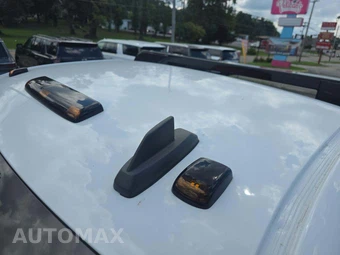 2023 Chevrolet SILVERADO MEDIUM DUTY Base - miniatura 9