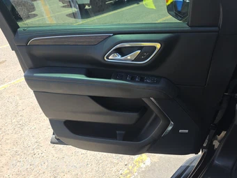 2023 Chevrolet Suburban High Country 3LZ - miniatura 9