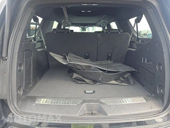 2023 Chevrolet Suburban High Country 3LZ - miniatura 17
