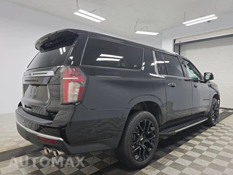 2023 Chevrolet Suburban High Country 3LZ - miniatura 4