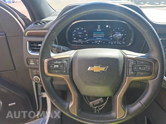 2023 Chevrolet Suburban High Country 3LZ - miniatura 10