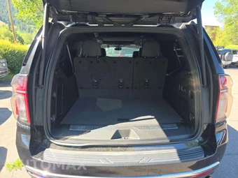 2023 Chevrolet Suburban High Country 3LZ - miniatura 12