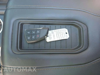 2023 Chevrolet Suburban High Country 3LZ - miniatura 5