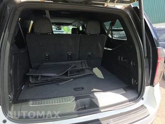 2023 Chevrolet Suburban High Country 3LZ - miniatura 17