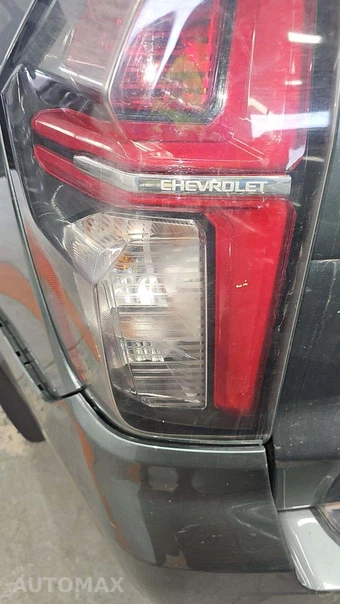 2023 Chevrolet Suburban LS 1LS - miniatura 24