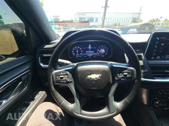2023 Chevrolet Suburban LT 1LT - miniatura 10