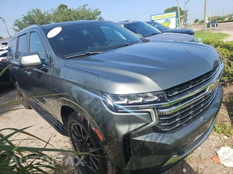 2023 Chevrolet Suburban LT 1LT