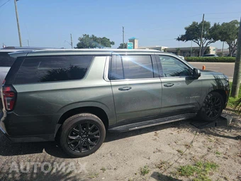 2023 Chevrolet Suburban LT 1LT - miniatura 4
