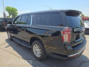 2023 Chevrolet Suburban LT 1LT - miniatura 2