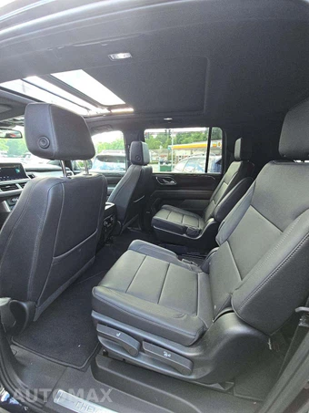 2023 Chevrolet Suburban LT 1LT - miniatura 13