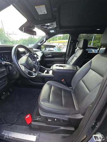 2023 Chevrolet Suburban LT 1LT - miniatura 6