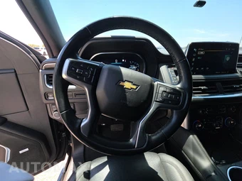 2023 Chevrolet Suburban LT 1LT - miniatura 10