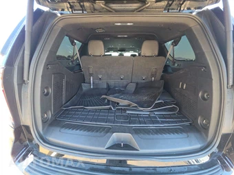 2023 Chevrolet Suburban LT 1LT - miniatura 17