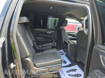 2023 Chevrolet Suburban Premier 1LZ - miniatura 17