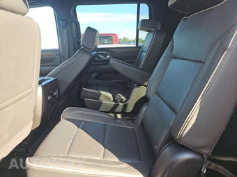 2023 Chevrolet Suburban Premier 1LZ - miniatura 13