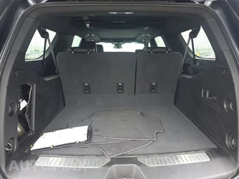 2023 Chevrolet Suburban RST 1SP - miniatura 17
