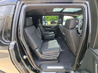 2023 Chevrolet Suburban RST 1SP - miniatura 17