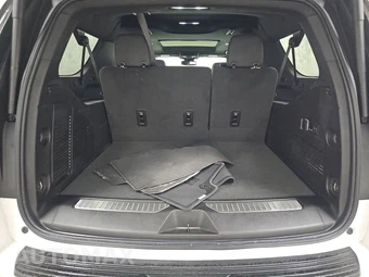 2023 Chevrolet Suburban RST 1SP - miniatura 17