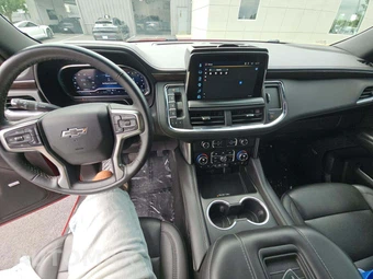 2023 Chevrolet Suburban Z71 2Z7 - miniatura 10