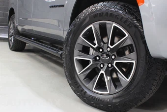 2023 Chevrolet Suburban Z71 2Z7 - miniatura 16