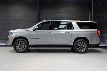 2023 Chevrolet Suburban Z71 2Z7 - miniatura 3