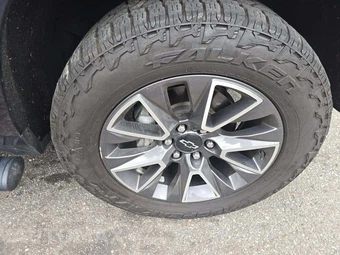 2023 Chevrolet Suburban Z71 2Z7 - miniatura 33