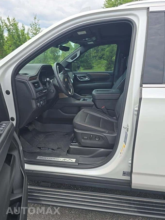 2023 Chevrolet Tahoe High Country 3LZ - miniatura 3