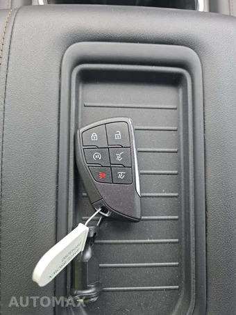 2023 Chevrolet Tahoe High Country 3LZ - miniatura 5