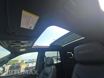 2023 Chevrolet Tahoe High Country 3LZ - miniatura 11