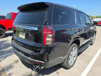 2023 Chevrolet Tahoe High Country 3LZ - miniatura 3
