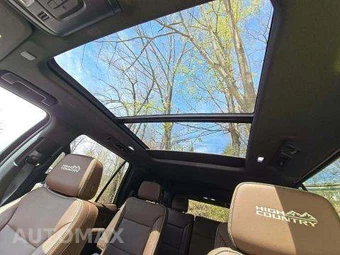 2023 Chevrolet Tahoe High Country 3LZ - miniatura 12