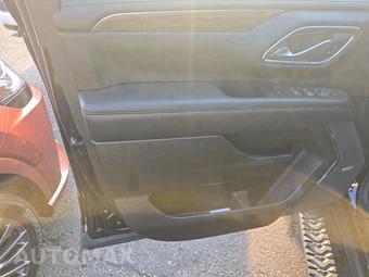 2023 Chevrolet Tahoe Z71 2Z7 - miniatura 9