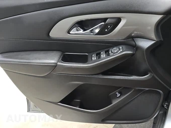 2023 Chevrolet Traverse LT Cloth 1LT - miniatura 9