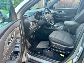 2023 Chevrolet Traverse LT Cloth 1LT - miniatura 12