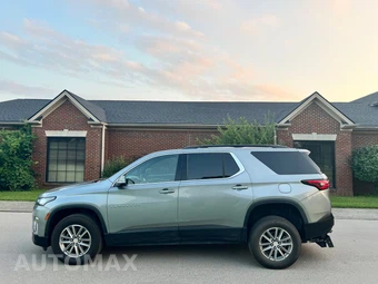 2023 Chevrolet Traverse LT Cloth 1LT - miniatura 2