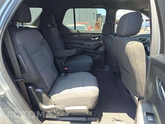 2023 Chevrolet Traverse LT Cloth 1LT - miniatura 17