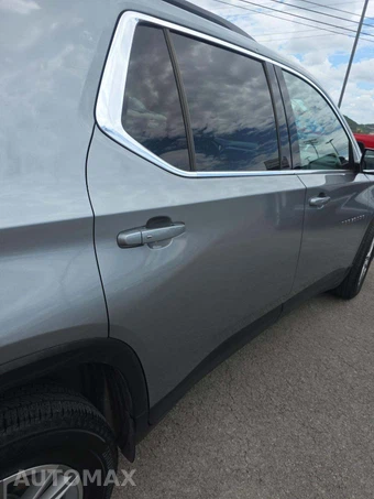 2023 Chevrolet Traverse LT Cloth 1LT - miniatura 24